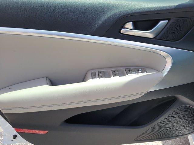 Used 2023 Genesis G70 2.0T RWD image 19