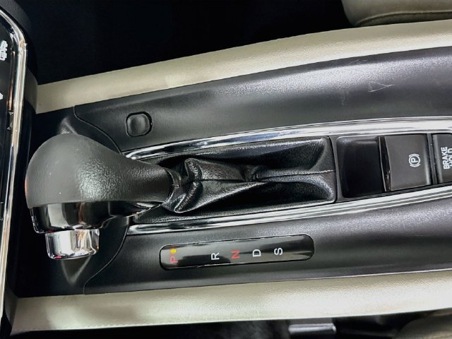 Used 2021 Honda HR-V EX image 19