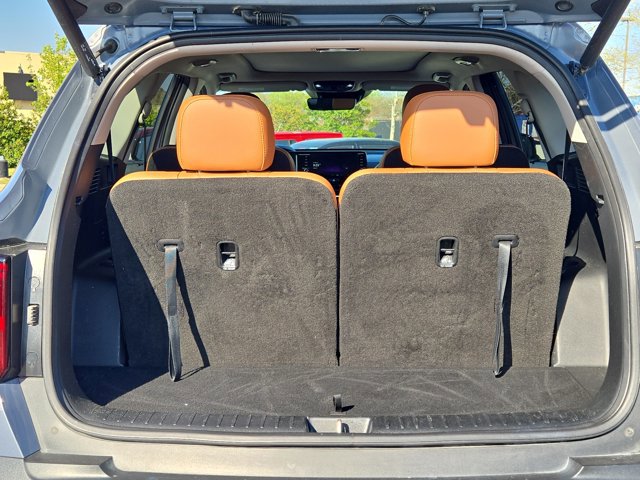 Used 2023 Kia Sorento SX Prestige image 12