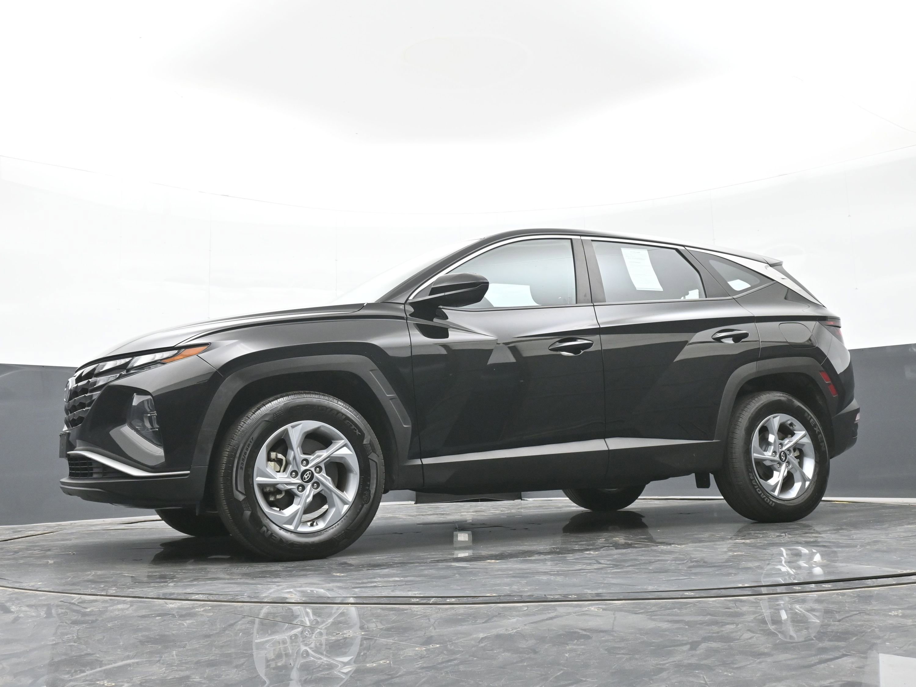 Certified 2023 Hyundai Tucson SE AWD/4WD image 40