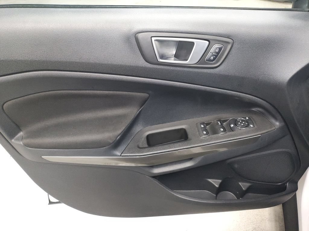 Used 2018 Ford EcoSport SE FWD image 25