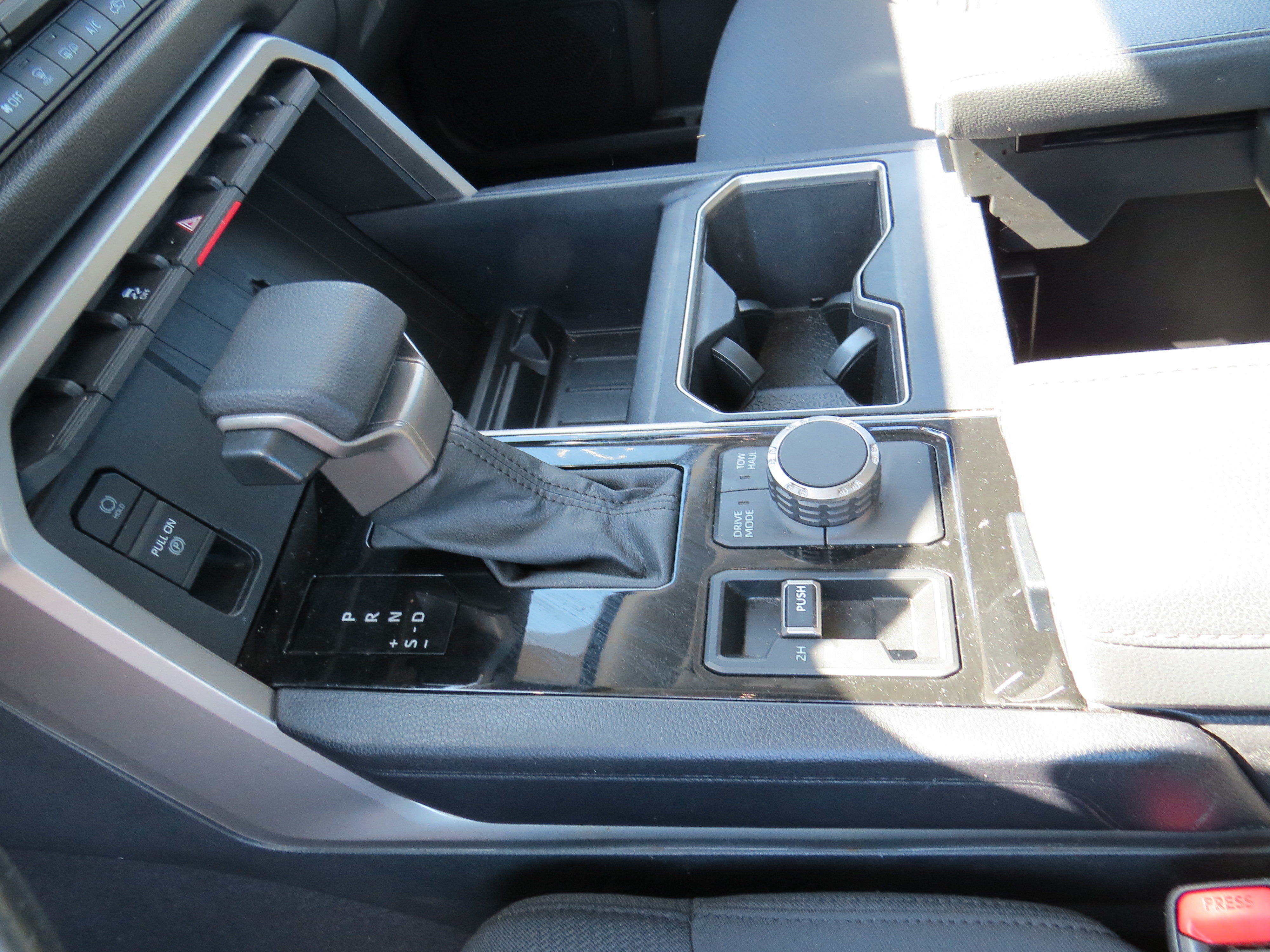 Used 2023 Toyota Tundra SR5 w/ SR5 Convenience Package AWD/4WD image 18