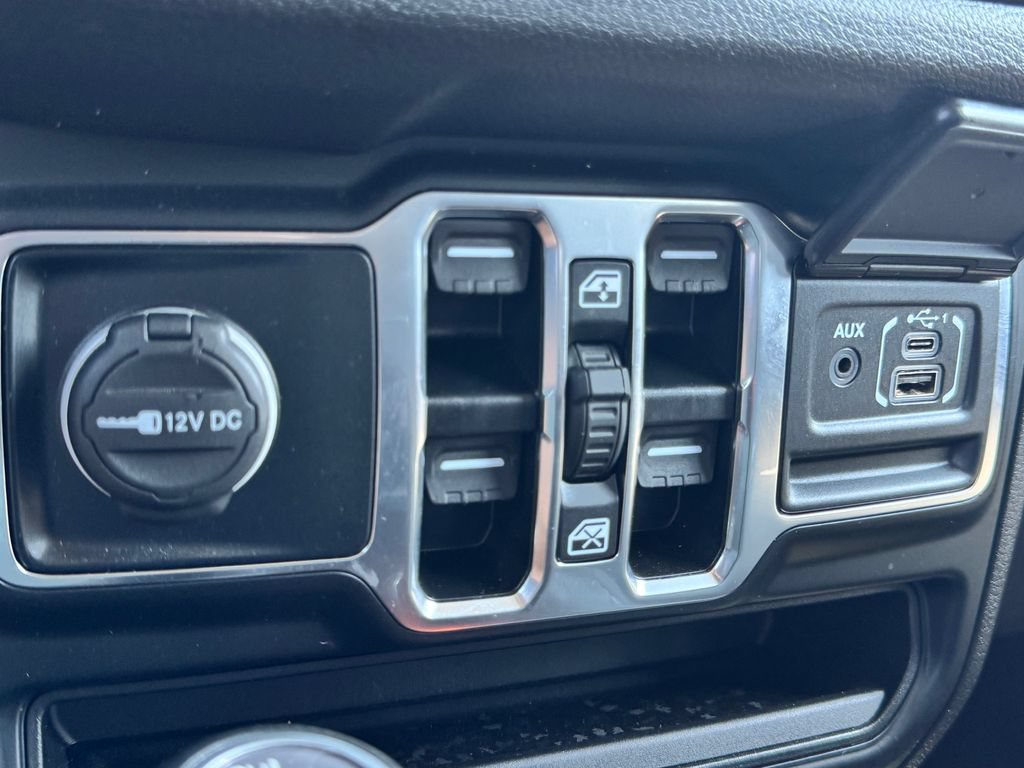 Used 2024 Jeep Wrangler Unlimited Sport AWD/4WD image 22
