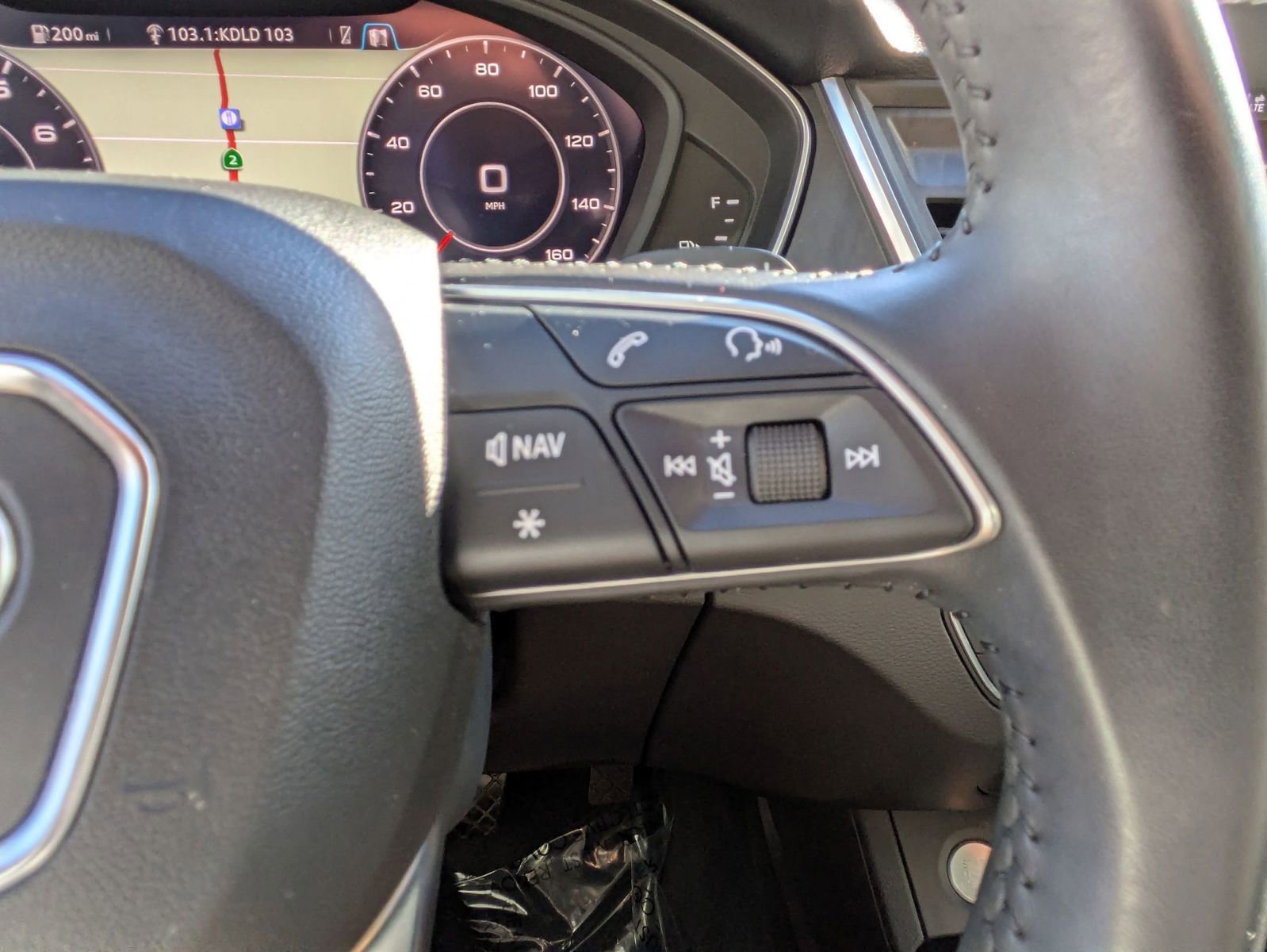 Used 2018 Audi Q5 2.0T Premium Plus w/ Premium Plus Package image 17