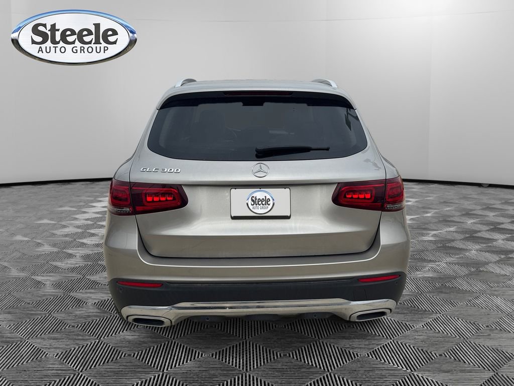 Used 2022 Mercedes-Benz GLC 300 image 4