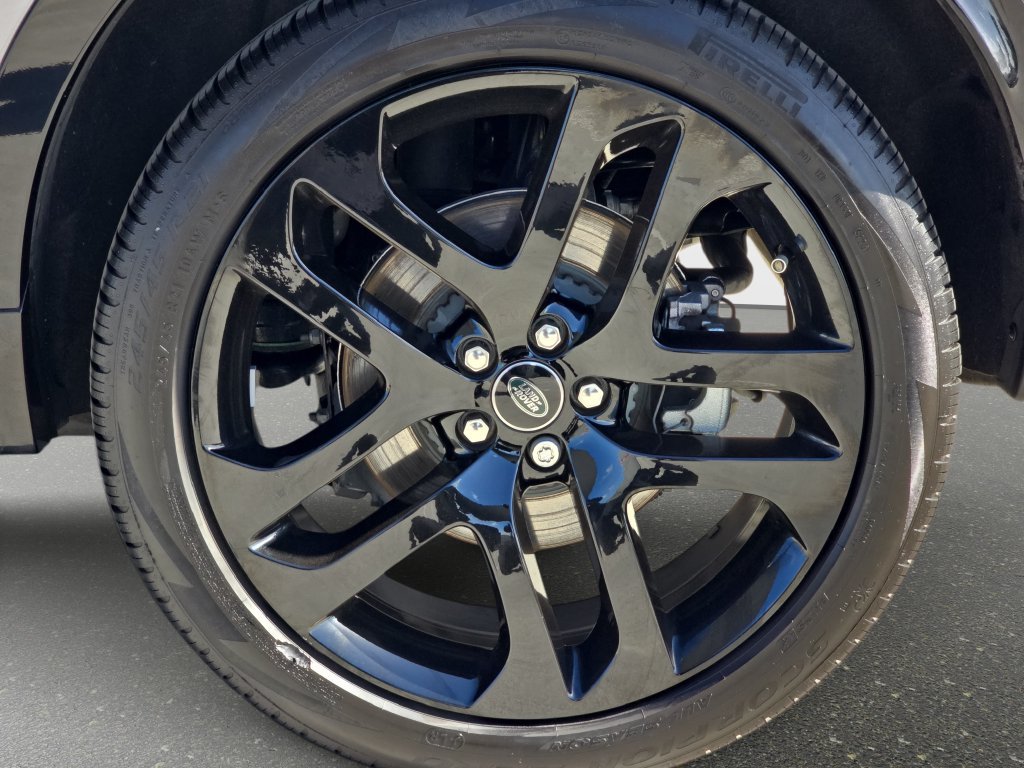Certified 2025 Land Rover Discovery Sport Dynamic SE AWD/4WD image 34