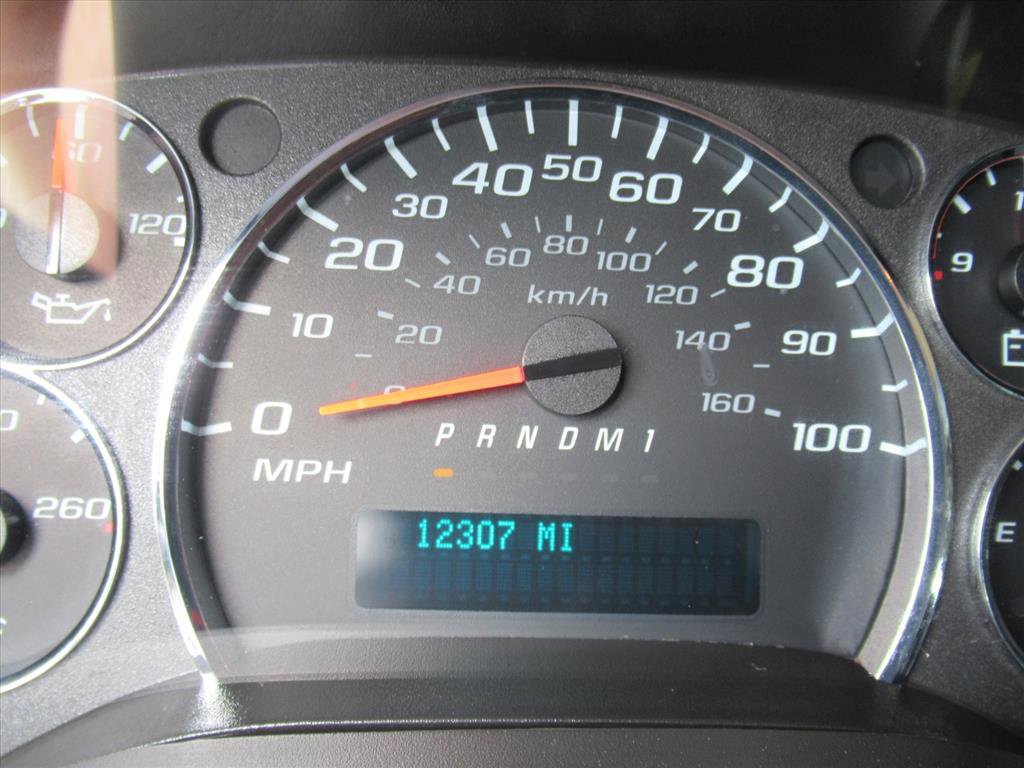 Used 2024 GMC Savana 2500 w/ Driver Convenience Package image 23