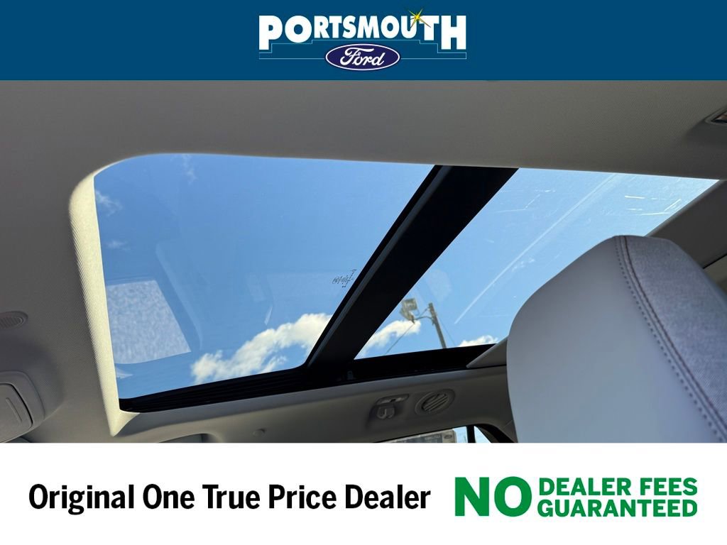 New 2025 Ford Explorer Active w/ Active Comfort Package image 11