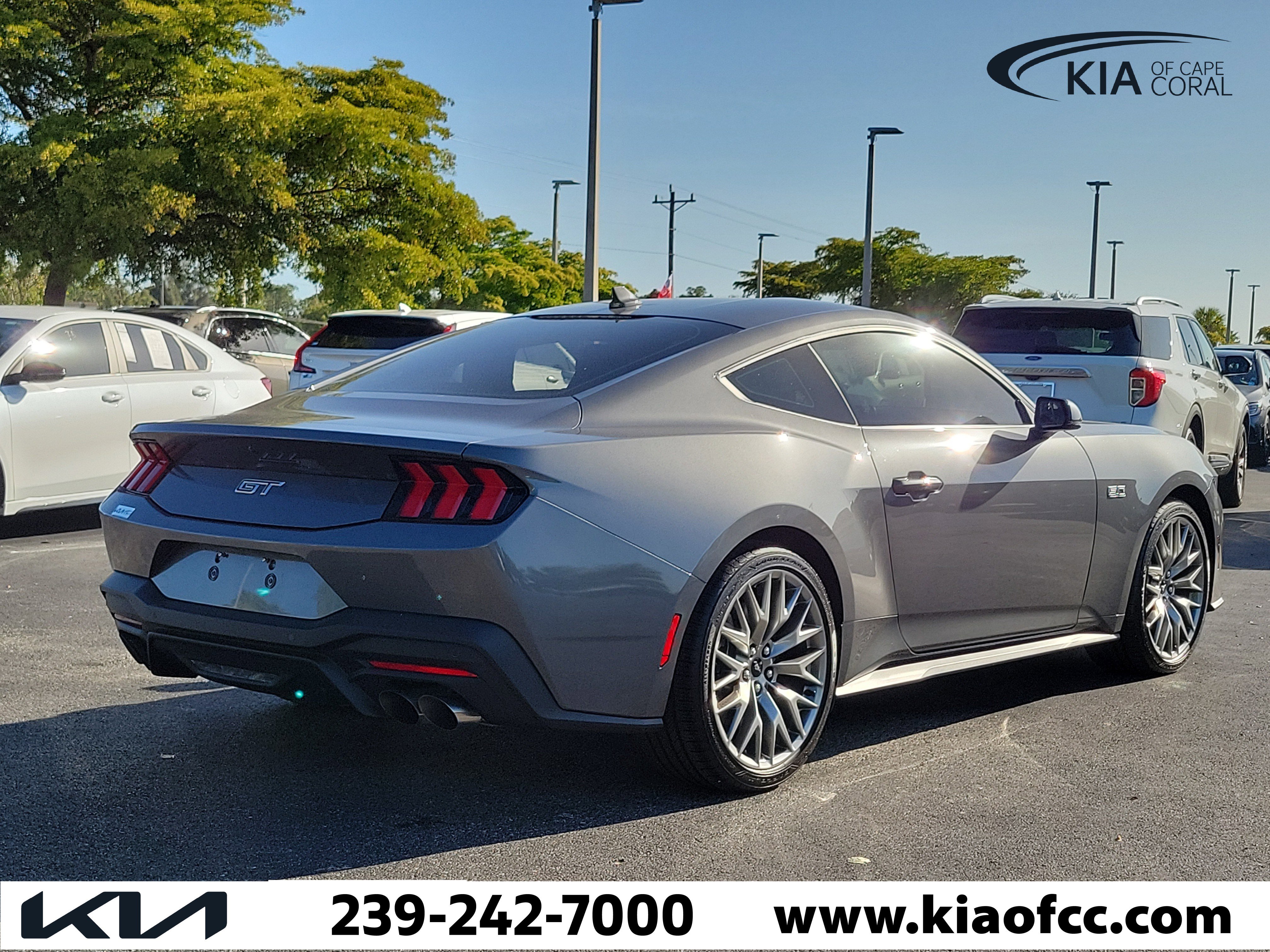 Used 2025 Ford Mustang GT Premium RWD image 6