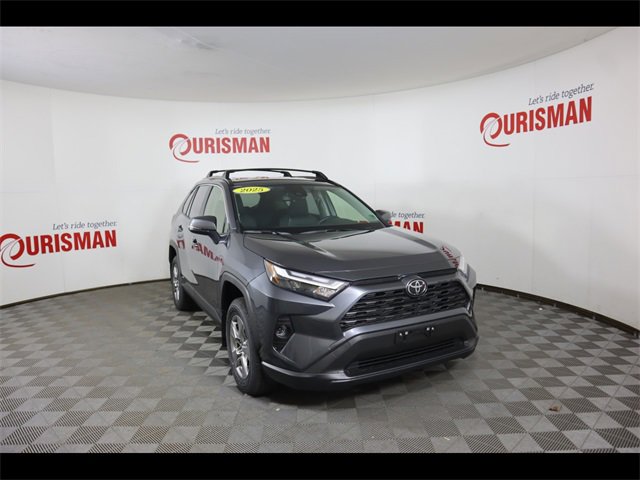 Used 2025 Toyota RAV4 XLE image 13