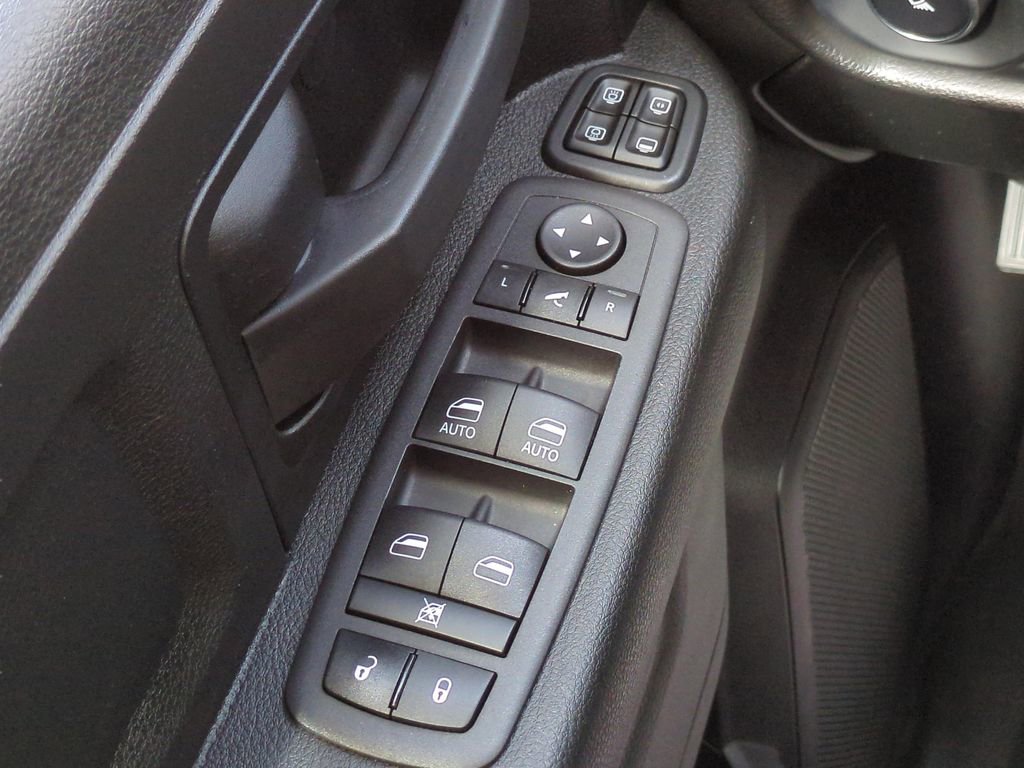 Used 2024 RAM 3500 Tradesman image 11