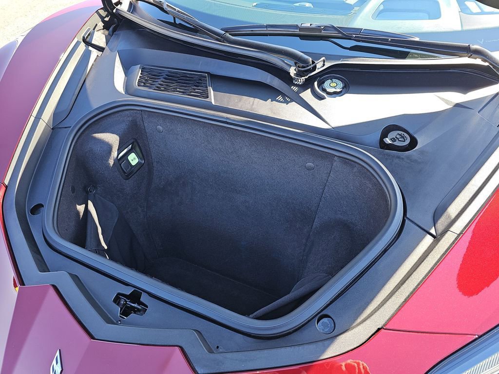 Used 2020 Chevrolet Corvette Stingray Premium Cpe w/ 3LT Preferred Equipment Group image 38