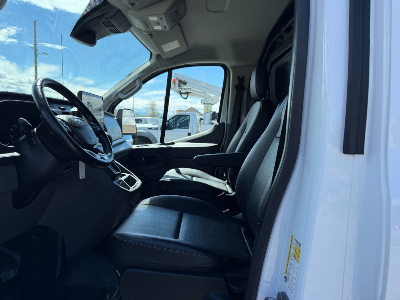 Used 2023 Ford Transit 250 Low Roof AWD image 16