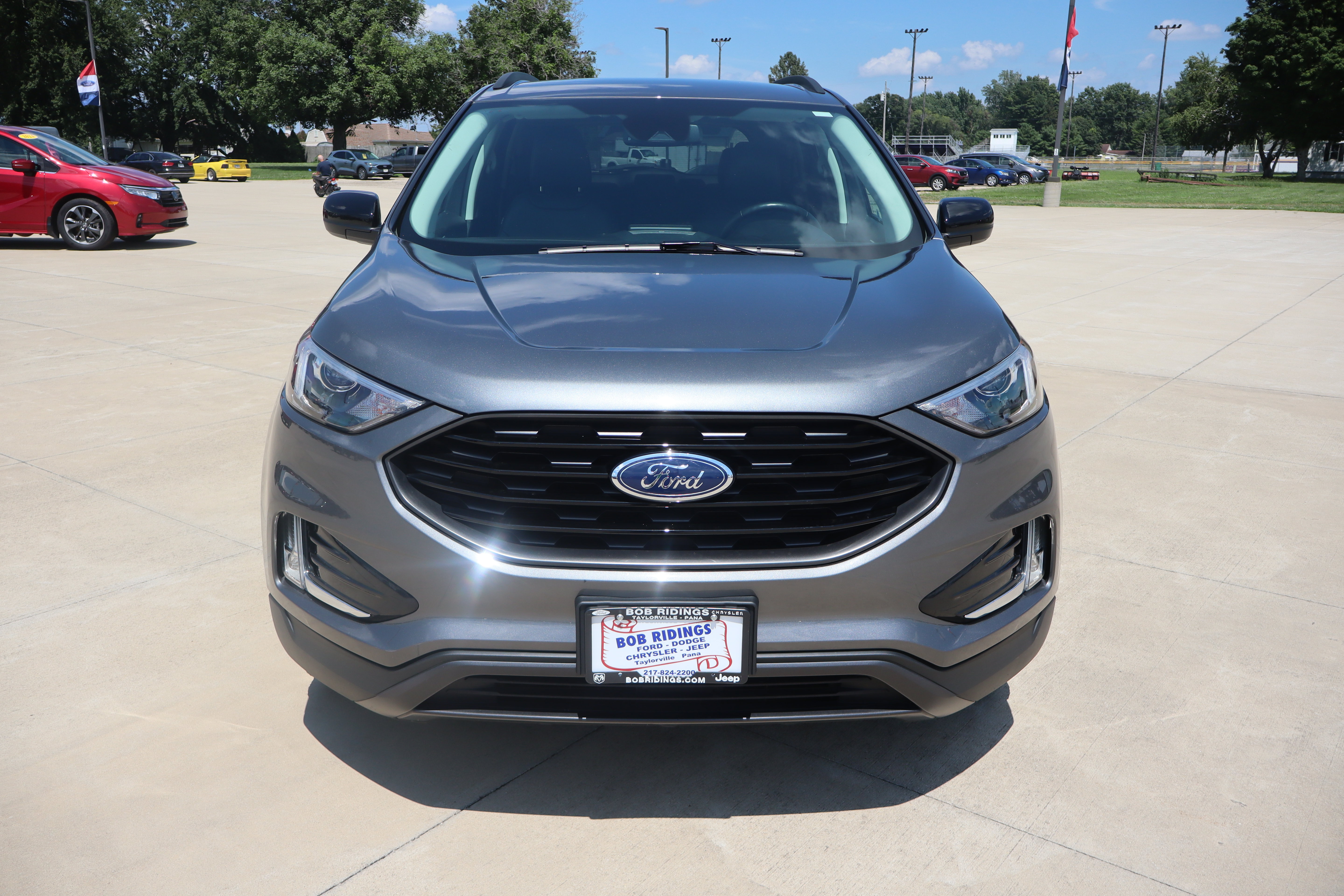 Used 2023 Ford Edge SEL w/ Sport Appearance Package AWD/4WD image 3