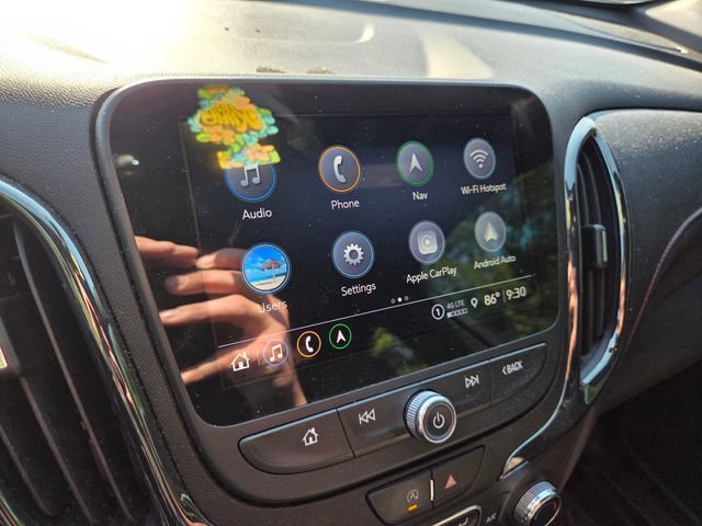 Used 2022 Chevrolet Equinox RS w/ Infotainment Package FWD image 13