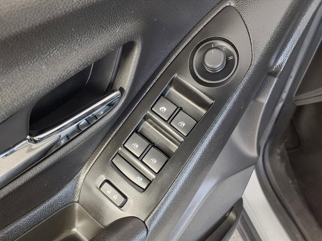 Used 2020 Chevrolet Trax LT w/ LT Convenience Package image 15