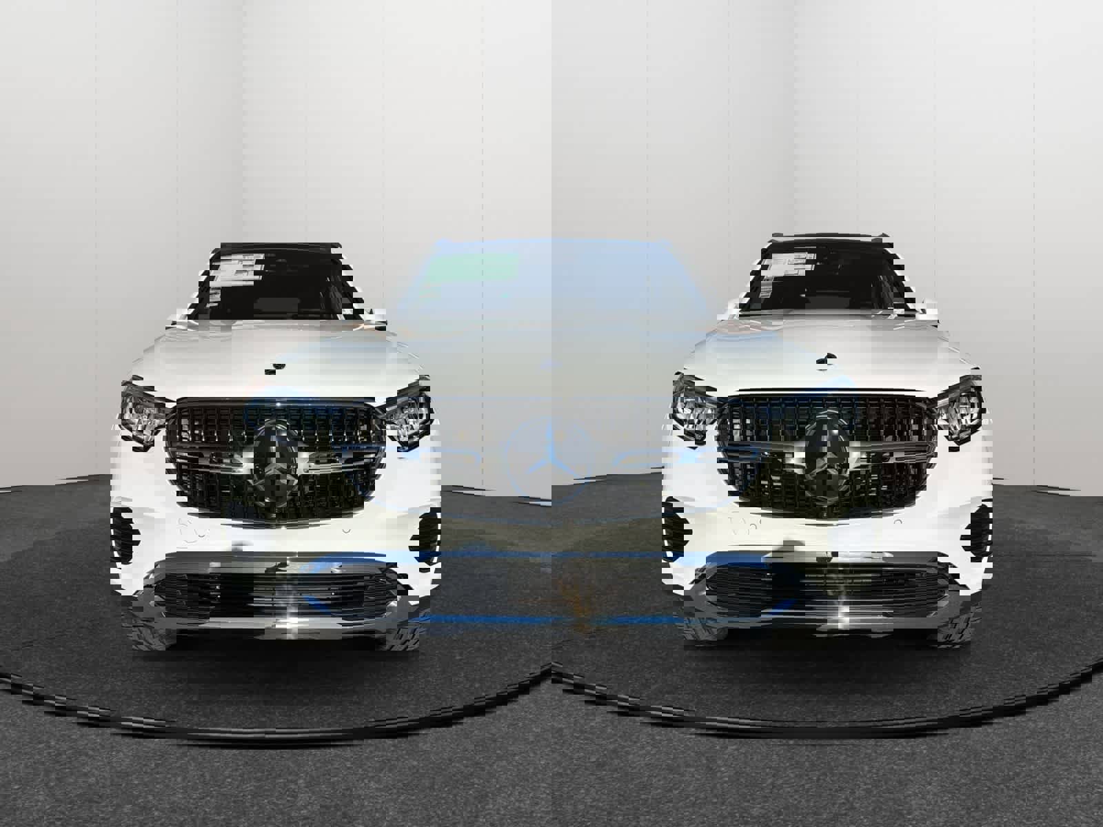 New 2026 Mercedes-Benz GLC 300 4MATIC image 2