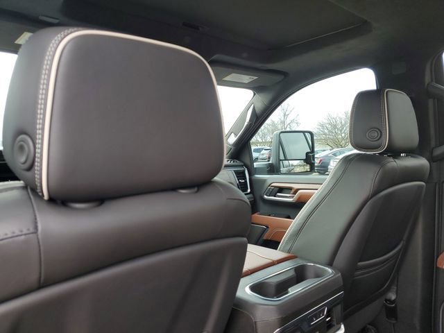 Used 2025 GMC Sierra 2500 Denali Ultimate w/ Snow Plow Prep/Camper Package AWD/4WD image 31