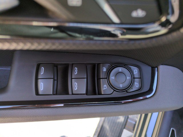 Used 2025 Chevrolet Silverado 1500 ZR2 w/ Technology Package image 16