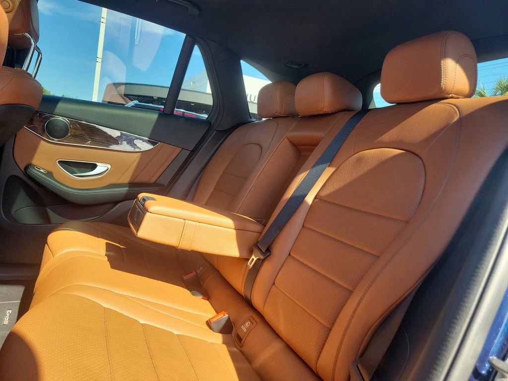 Used 2021 Mercedes-Benz GLC 300 image 11