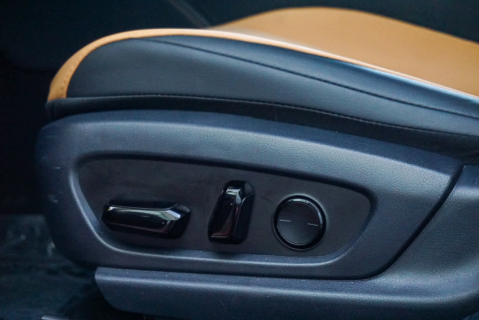 Certified 2025 Lexus ES 300h FWD image 21