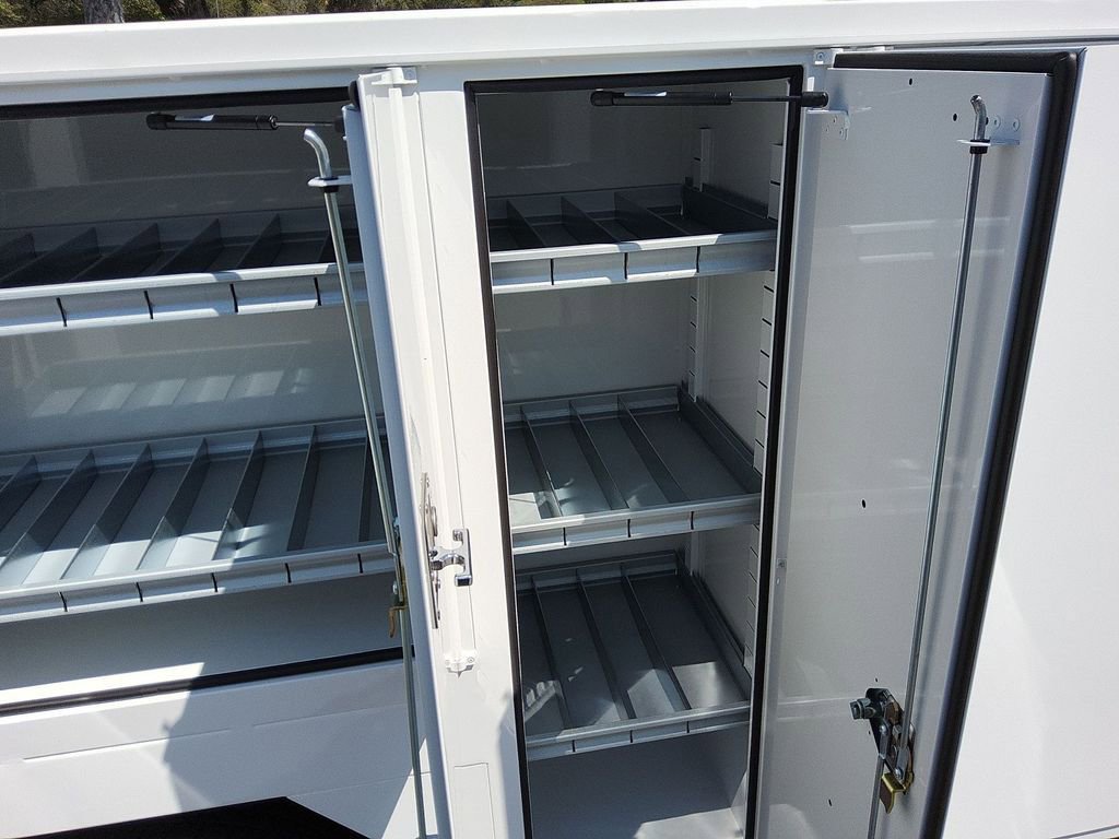 New 2025 Ford F550 2WD Regular Cab Super Duty image 26