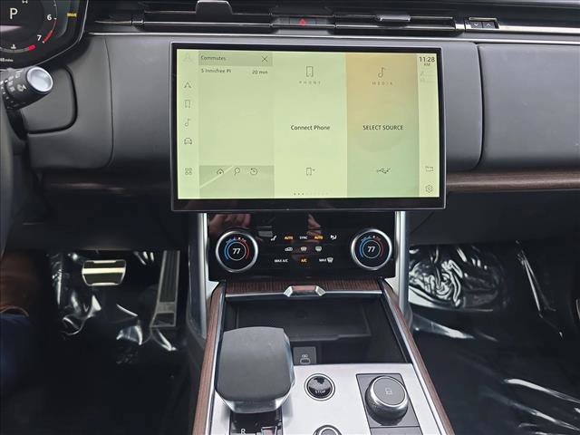 Used 2023 Land Rover Range Rover SE image 21