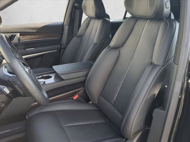 Used 2026 Cadillac Vistiq Sport AWD/4WD image 17