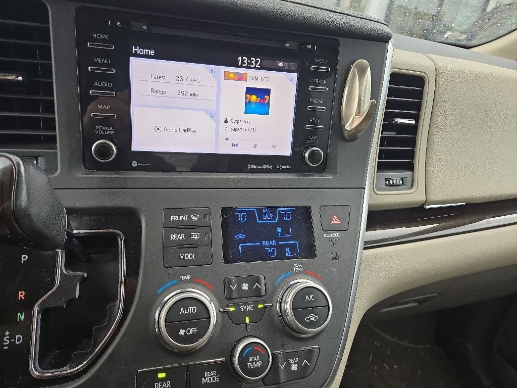 Used 2019 Toyota Sienna XLE FWD image 7