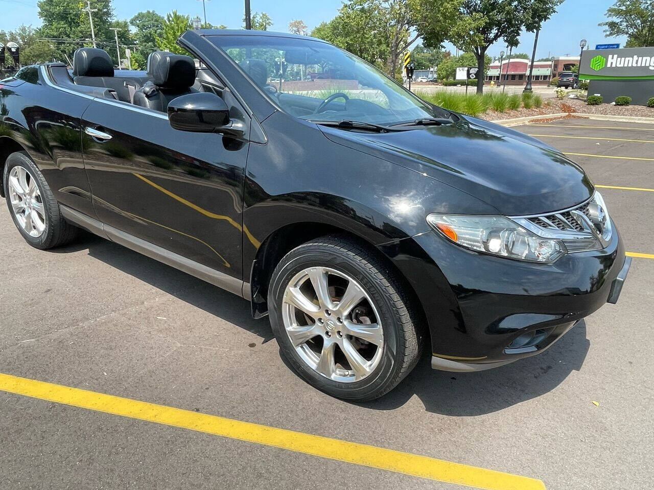 Used 2014 Nissan Murano CrossCabriolet w/ Navigation Package AWD/4WD image 3