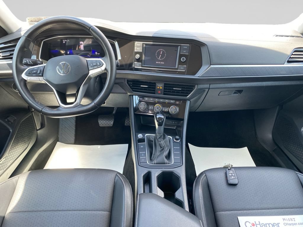 Used 2023 Volkswagen Jetta SE FWD image 19