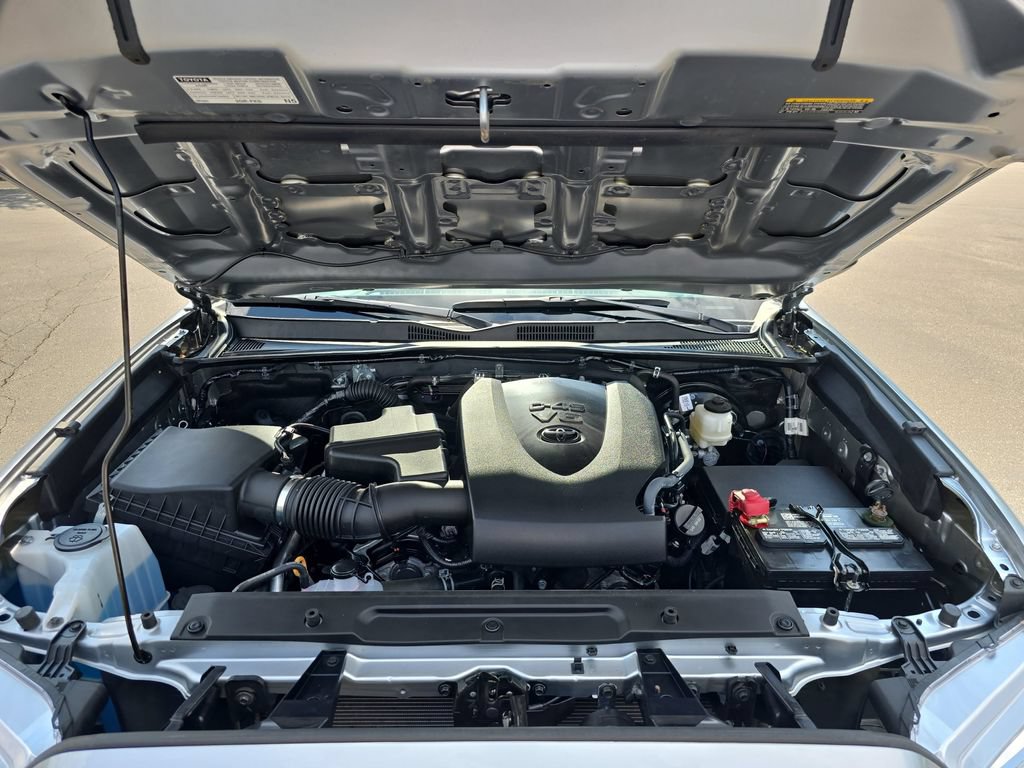 Certified 2022 Toyota Tacoma SR AWD/4WD image 34