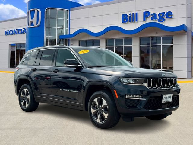Used 2023 Jeep Grand Cherokee 4WD 4xe image 1