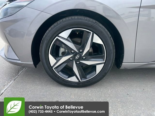 Used 2023 Hyundai Elantra SEL w/ Convenience Package image 27