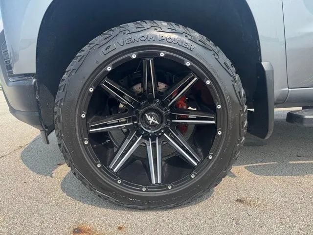 Used 2019 Chevrolet Silverado 1500 Custom w/ Custom Convenience Package AWD/4WD image 30