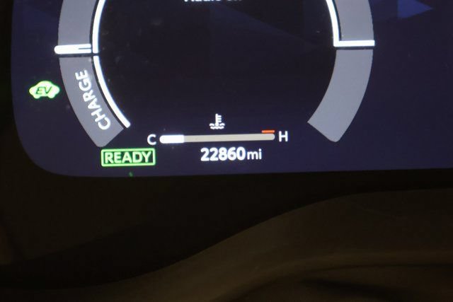 Certified 2025 Toyota Sienna Platinum AWD/4WD image 17