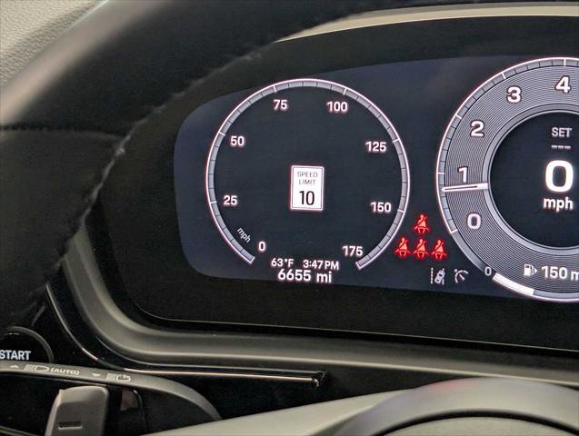 Used 2025 Porsche Cayenne AWD/4WD image 26