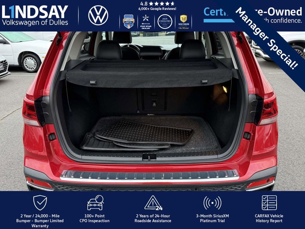 Certified 2022 Volkswagen Taos SEL w/ Panoramic Sunroof Package image 14