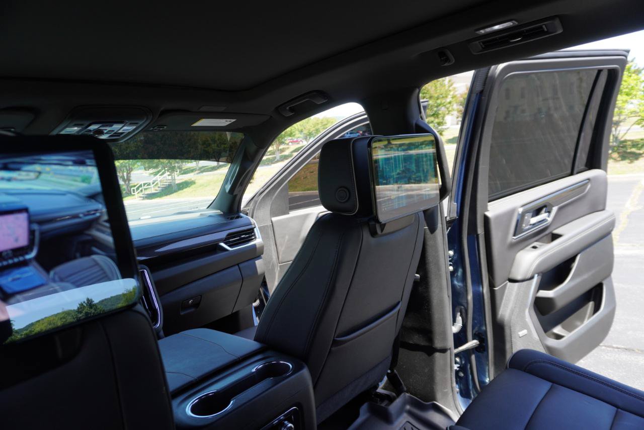 Used 2026 GMC Yukon XL Elevation w/ Elevation Premium Package AWD/4WD image 37
