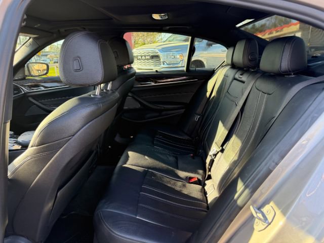 Used 2018 BMW 530i xDrive image 13