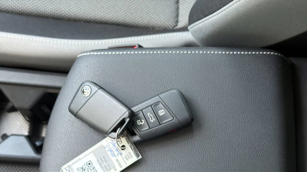 Certified 2023 Volkswagen Taos S FWD image 24