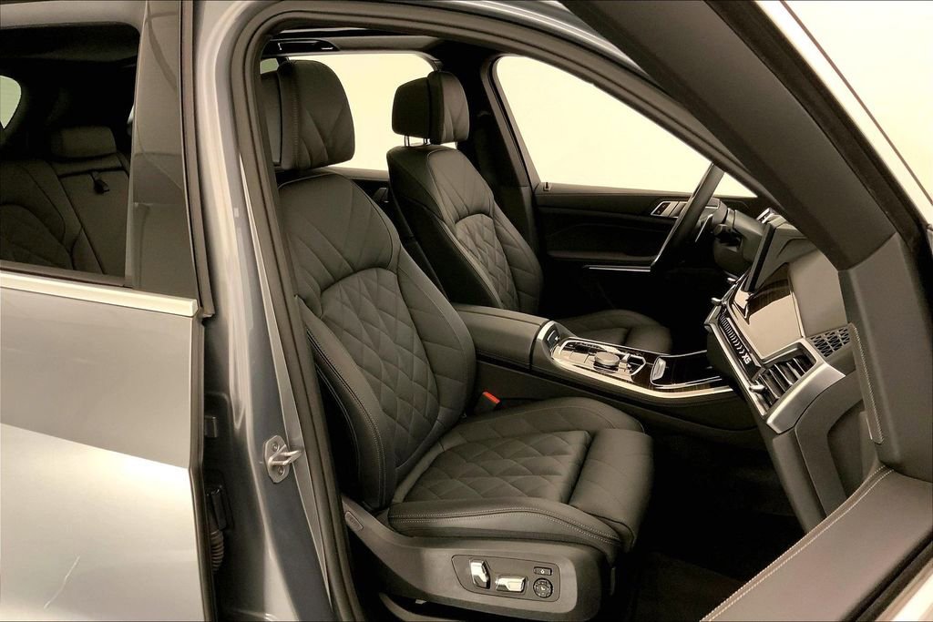 Certified 2026 BMW X5 xDrive40i AWD/4WD image 6