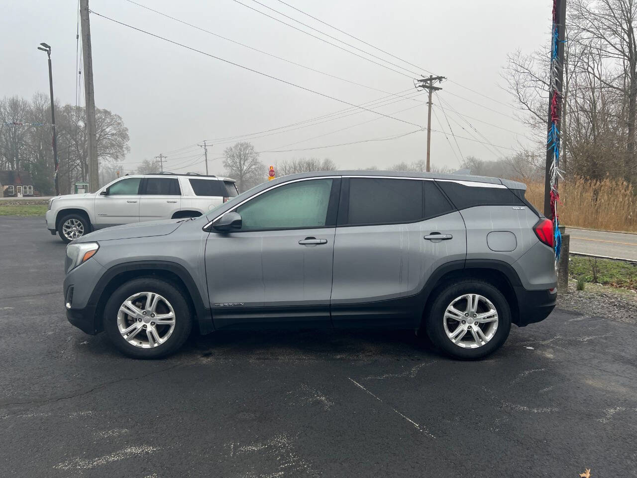 Used 2018 GMC Terrain SLE FWD image 2