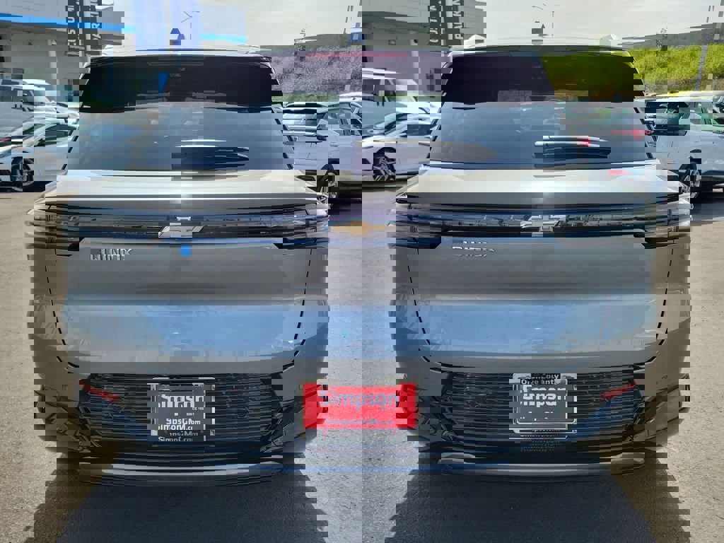 New 2026 Chevrolet Equinox EV LT w/ Convenience Package II FWD image 19