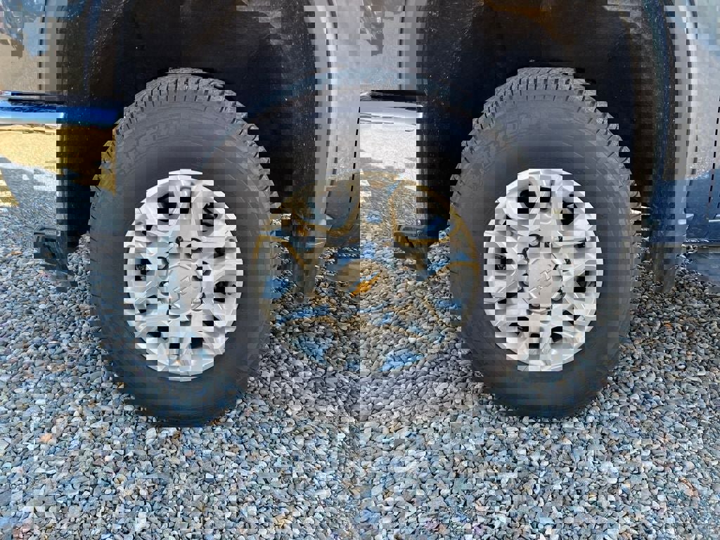 Used 2024 Chevrolet Silverado 2500 LTZ w/ LTZ Premium Package image 23