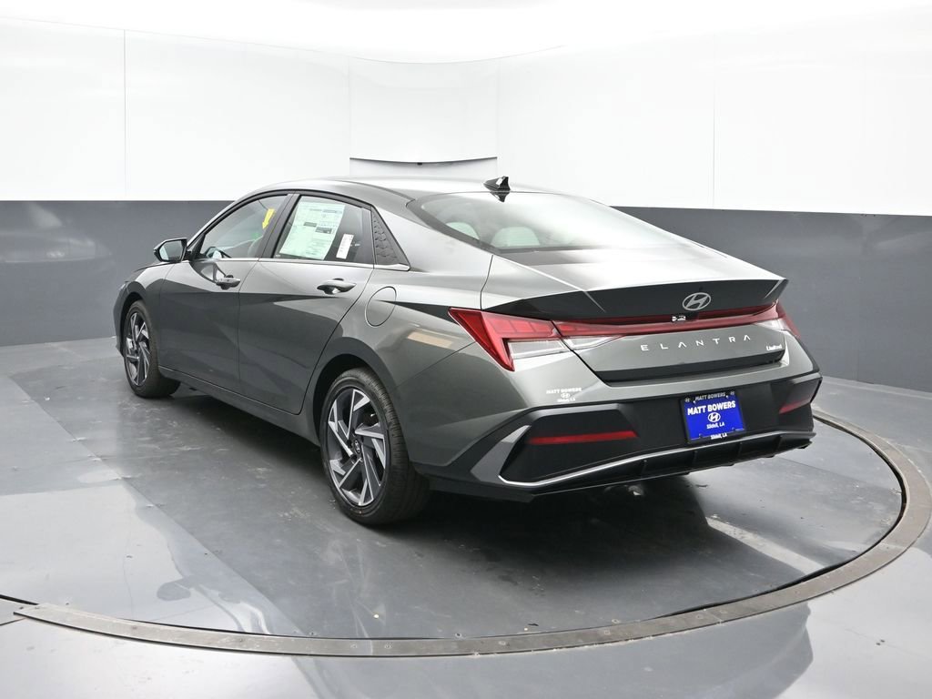New 2026 Hyundai Elantra Limited image 4