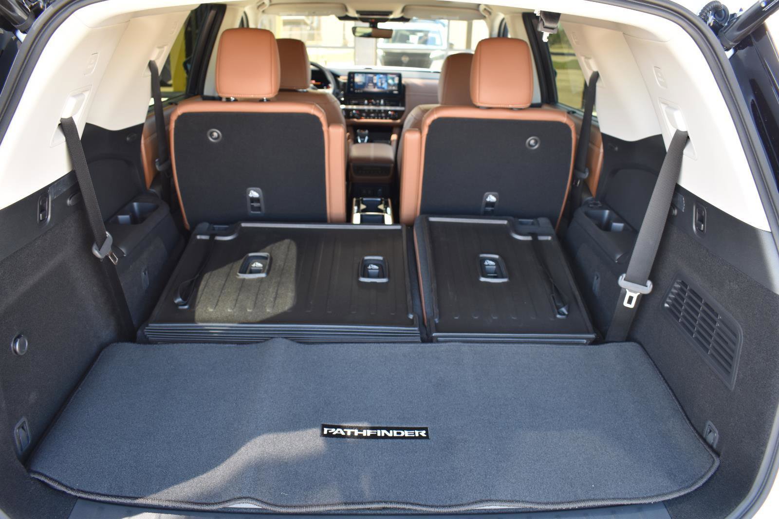 New 2026 Nissan Pathfinder Platinum image 59