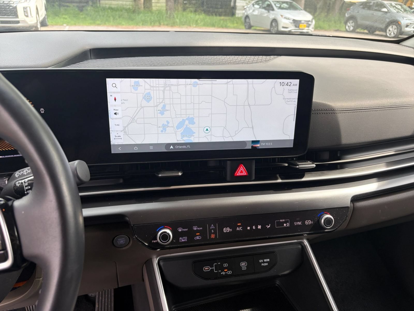 Used 2026 Kia Carnival FWD image 20