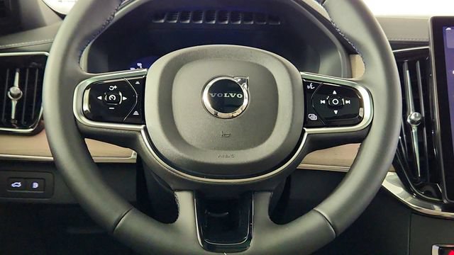 New 2026 Volvo XC90 T8 Plus w/ Protection Package AWD/4WD image 24
