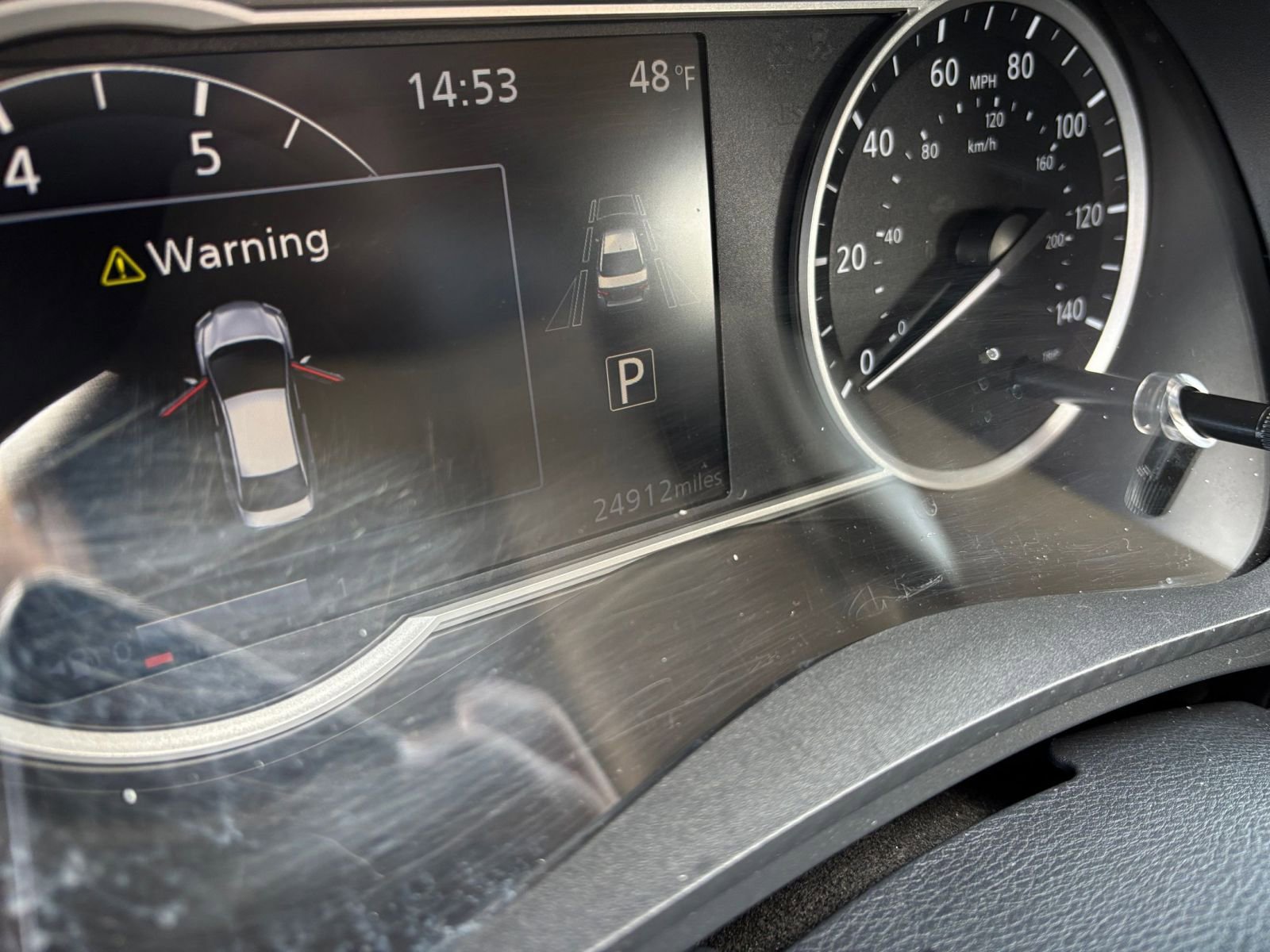 Used 2025 Nissan Versa SV image 38